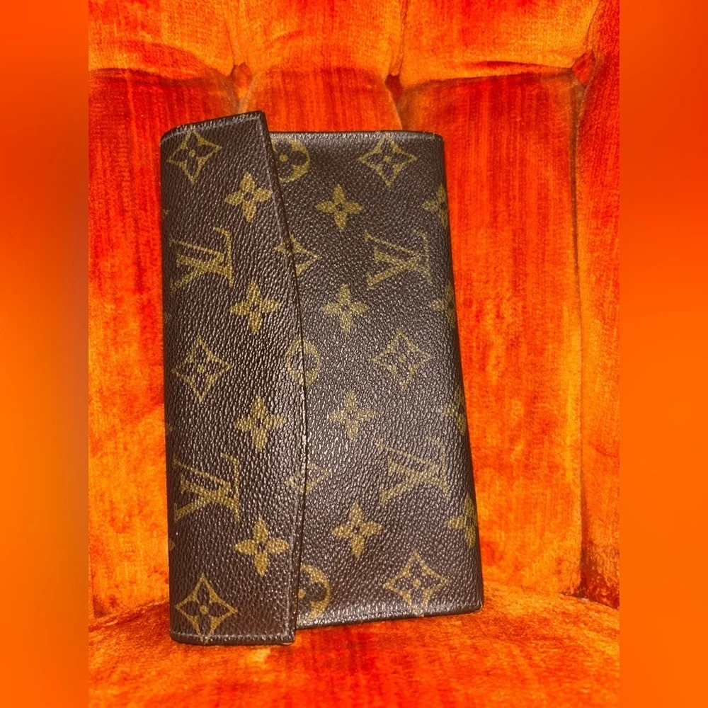 Louis Vuitton Black and Brown Wallet​​ - Picture 12 of 13